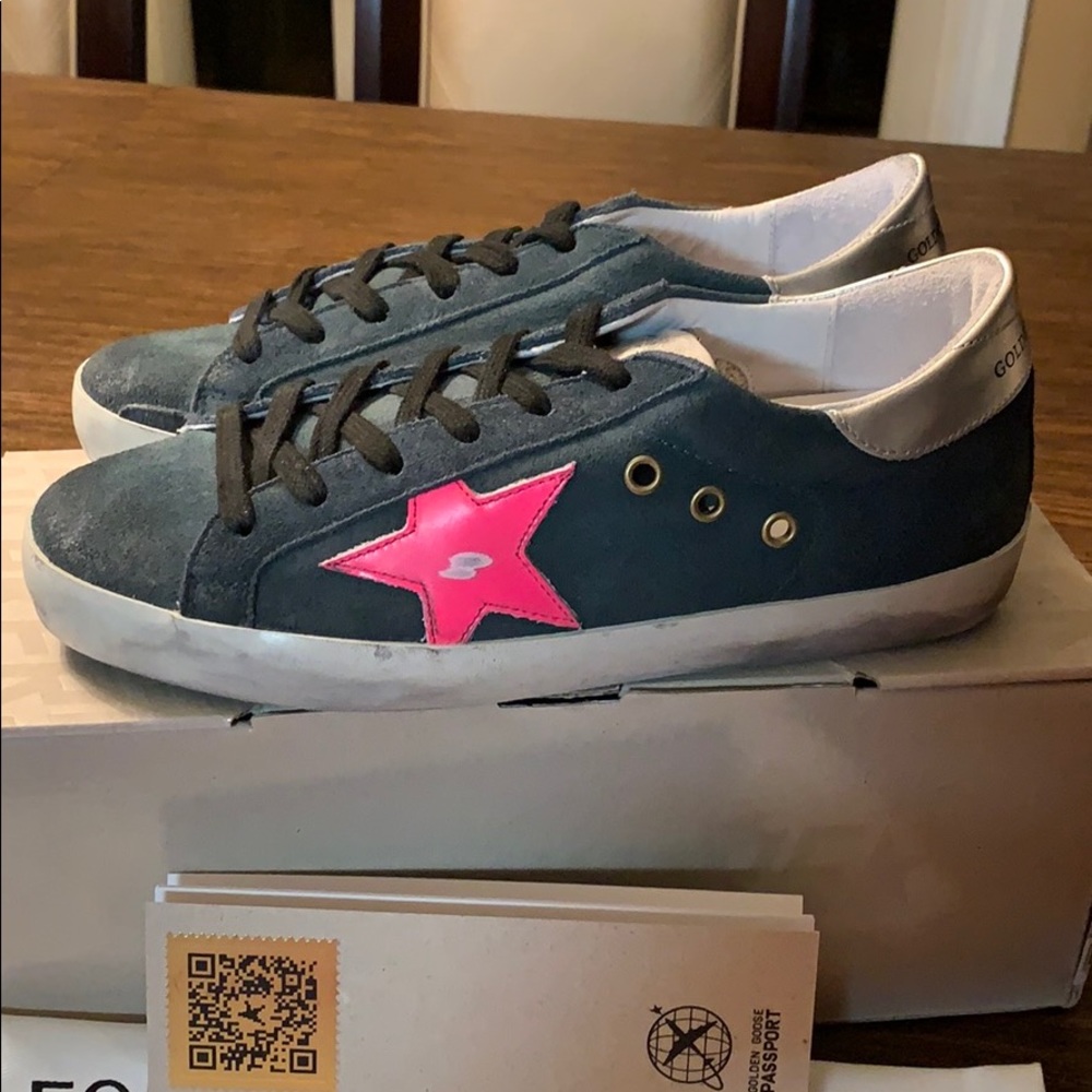 Golden Goose Sneakers - Picture 5 of 5